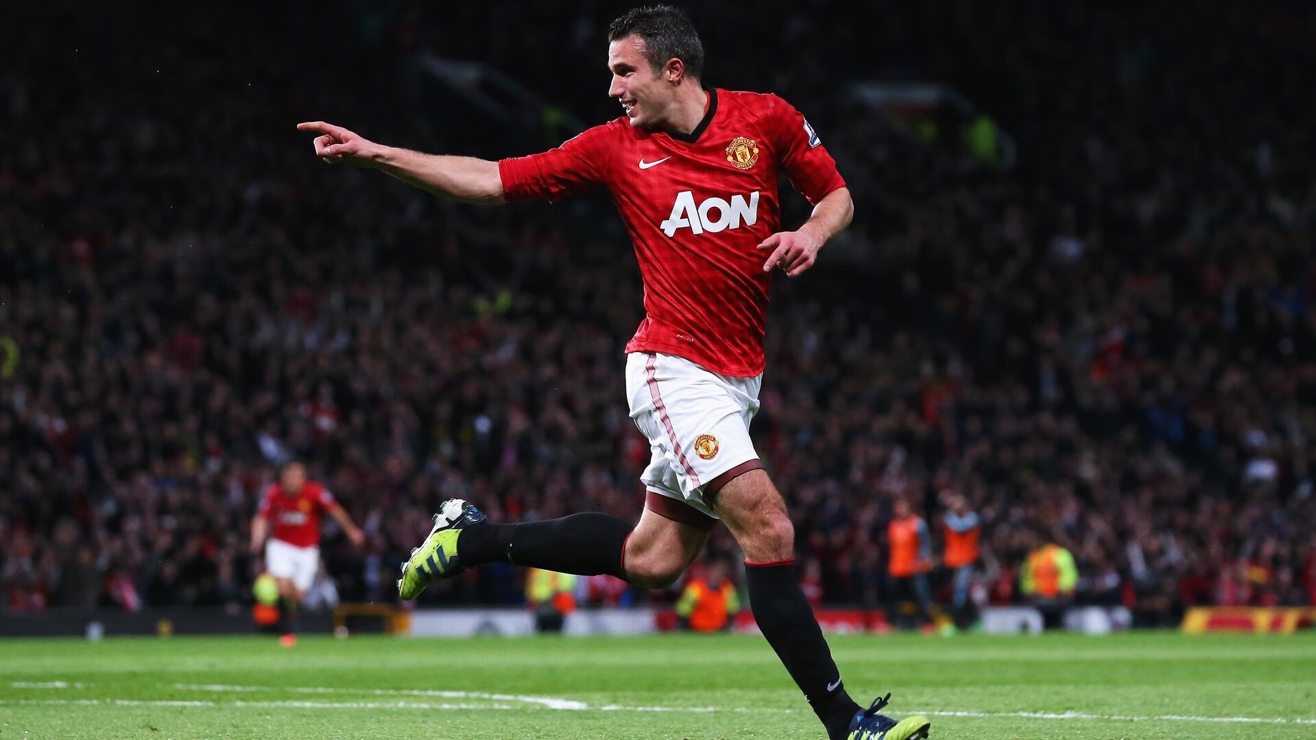 赛场外的休闲娱乐:电竞与IP联动打造多元娱乐平台,电竞互动